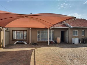 3 Bed House in Towerby