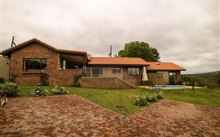 3 Bedroom House in White River Country Estate