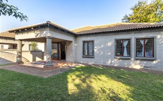 3 Bedroom Cluster in Kyalami Hills