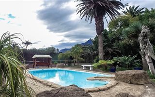 9 Bedroom House in George East
