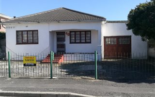 4 Bedroom House in Lansdowne