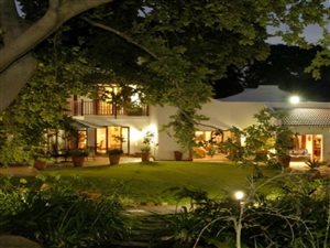 1400 m² Commercial space in Edenburg