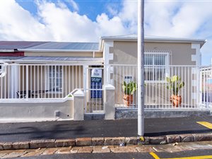 3 Bed House in Constantia