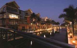 4 Bedroom Apartment in Point Waterfront