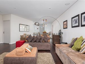 2 Bed Apartment in Claremont Upper