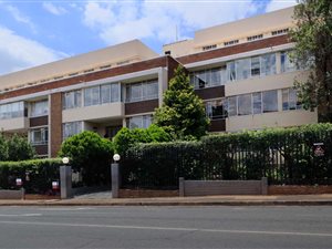 3 Bed Apartment in Illovo