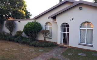 3 Bedroom House in Rooihuiskraal