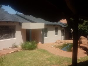 5 Bedroom House in Chancliff