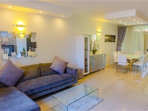 3 Bedroom Duplex in Musgrave
