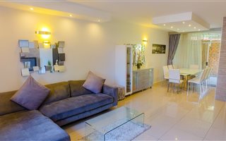 3 Bedroom Duplex in Musgrave