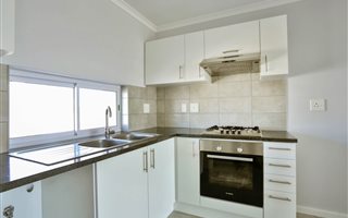 2 Bedroom Apartment in Burgundy Estate