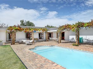 4 Bed House in Durbanville Central
