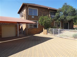 4 Bed House in Suideroord