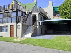 2 Bed Townhouse in Diaz Beach