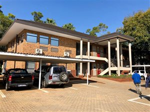 128 m² Commercial space in Lydiana