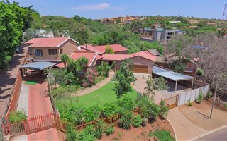 4 Bedroom House in Cashan
