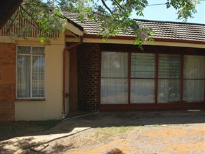 21 Bed House in Gezina