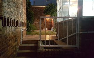1 Bedroom House in Primrose Hill
