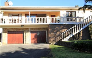 4 Bedroom House in Grabouw