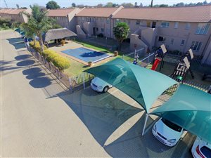 2 Bed Townhouse in Beyers Park