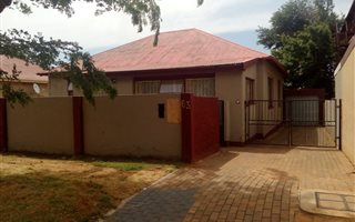 3 Bedroom House in Forest Hill