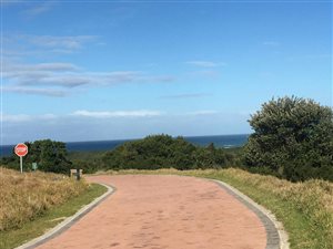 850 m² Land available in Kenton-on-Sea
