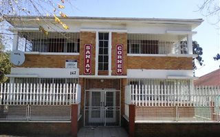 1 Bedroom Apartment in Rosettenville