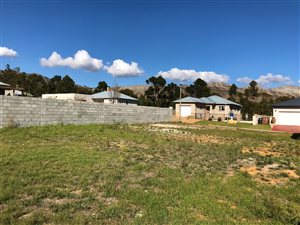 400 m² Land available in Somerset West Central