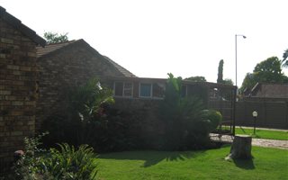 2 Bedroom Townhouse in Karen Park
