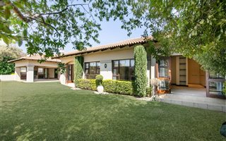 4 Bedroom House in Dainfern Ridge