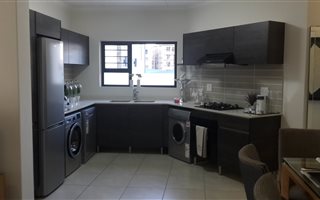 3 Bedroom Apartment in Westlake