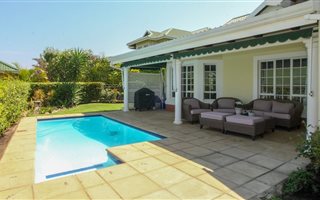 3 Bedroom Simplex in Mt Edgecombe Estate 1 & 2