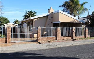 3 Bedroom House in Oakdale