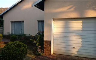 4 Bedroom House in Claremont