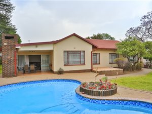 4 Bed House in Johannesburg North