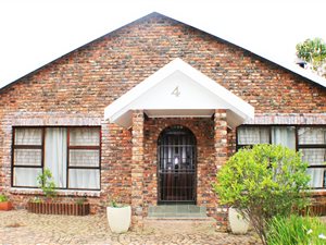 4 Bed House in Loerie Park