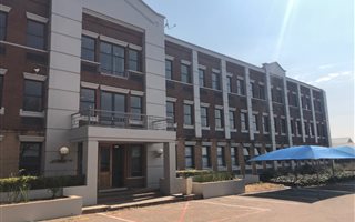 8016 m² Industrial space in Randjesfontein