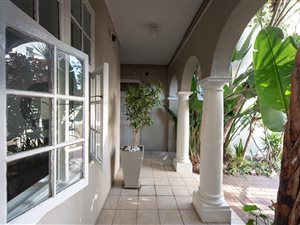 1 Bed Apartment in Bantry Bay