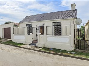 5 Bed House in Grahamstown
