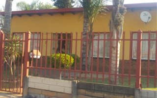 3 Bedroom House in East Lynne