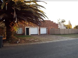 4 Bed House in Nigel Central