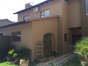 5 Bedroom House in Kosmos Estates