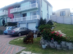4 Bed House in Island View