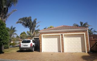 3 Bedroom House in Sonstraal Heights