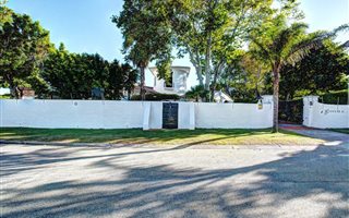 4 Bedroom House in Kragga Kamma