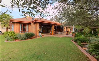 3 Bedroom House in Clubview
