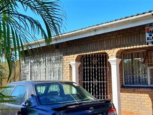 3 Bed House in Greenbury