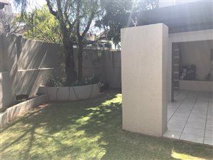 1 Bed Apartment in Pineslopes