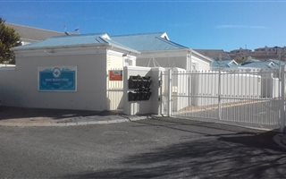 2 Bedroom House in West Beach