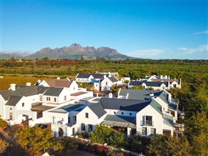 4 Bed House in De Zalze